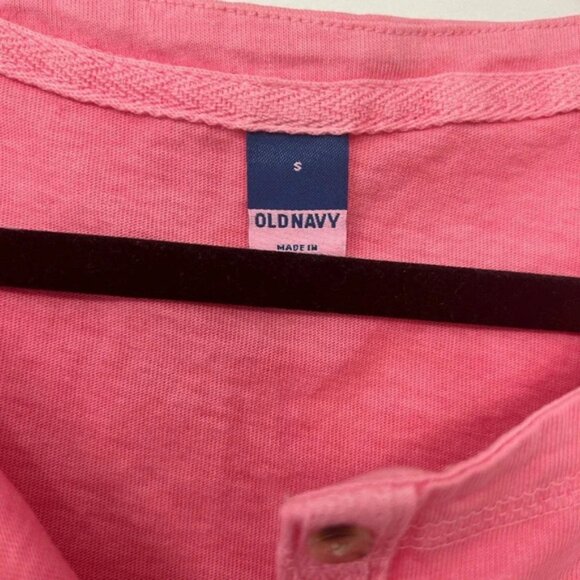 Old navy pink top​ - Picture 3 of 6